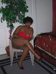 Ebony hotties posing nude in their bedrooms