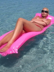 Nude Beach Dreams. #1 Beach Porn Site! Real Swingers, Nudists, Voyeur.